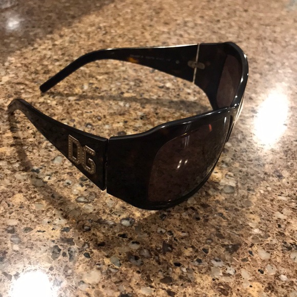 SOLD Dolce and Gabanna Sunglasses!! - Picture 1 of 7